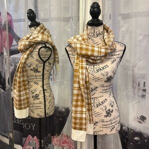 NWT Timberland Brown & White Knit Scarf